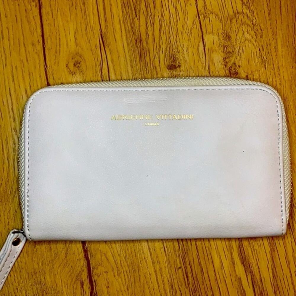 Adrienne Vittadini Wallet and Wristlet White/grey Color